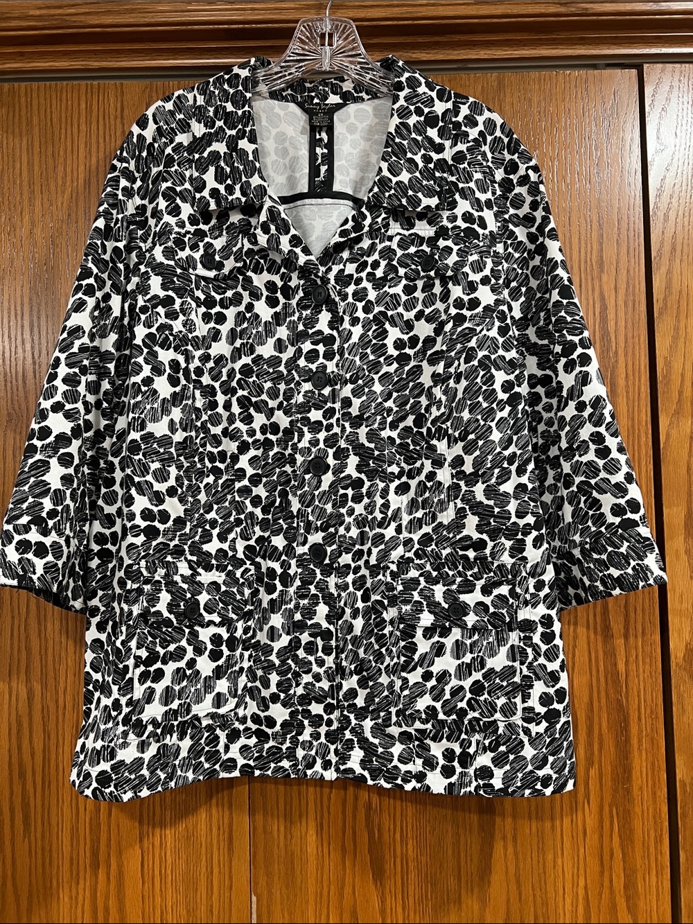 Sunny Taylor 3/4 sleeve black and white print jacket